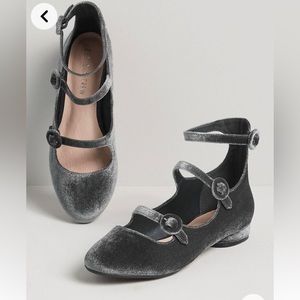 New Chelsea Crew Amanda Shoes Anthropologie Velvet Gray Flats Formal Size 41 /10